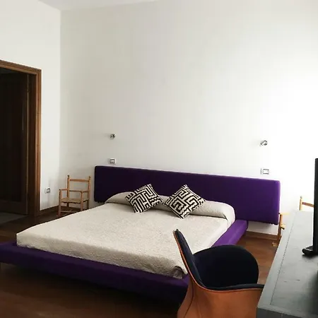 Apartment Uma *